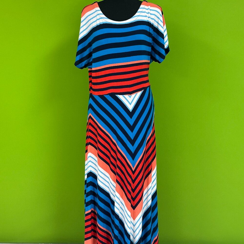 Tommy Hilfiger Size Medium Dress